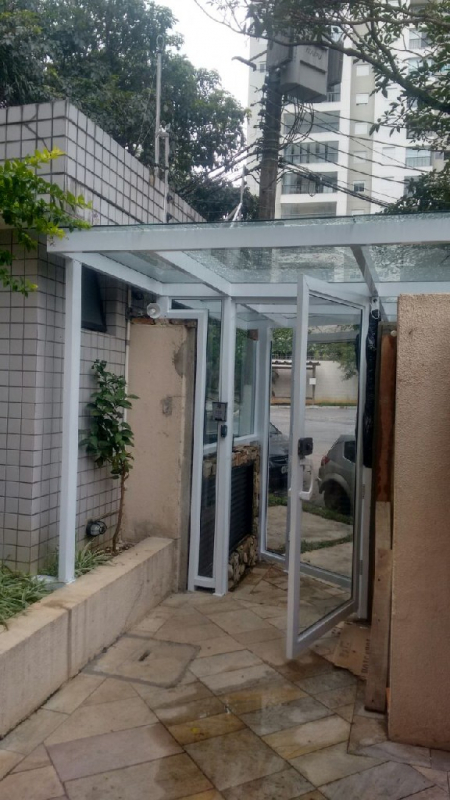 Cobertura com Vidro Valor Guarujá - Cobertura de Vidro para Corredor Externo