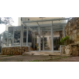 fachada de varanda com vidro Alto da Boa Vista